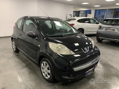 Usata Peugeot 107 54 CV (39 kW) 2009 Nero Utilitaria