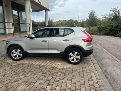 Usata Volvo XC40 129 CV (94 kW) 2022 Grigio SUV