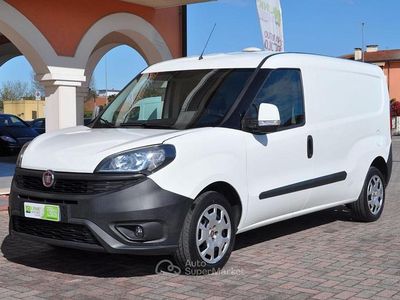 Usata Fiat Doblò 120 CV (88 kW) 2019 Bianco Monovolume