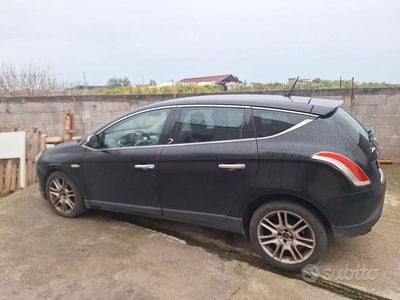 Usata Lancia Delta 120 CV (88 kW) 2012 Nero Utilitaria