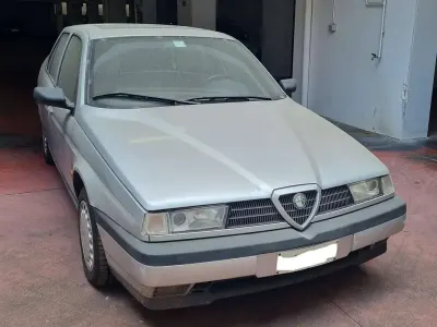Usata Alfa Romeo 155 126 CV (92 kW) 1993 Argento Berlina