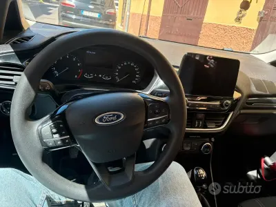 Begagnad Ford Fiesta 86 HK (63 kW) 2019 Vit Halvkombi