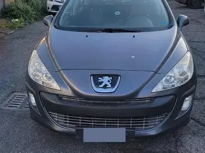 Usata Peugeot 308 120 CV (88 kW) 2008 Grigio Berlina