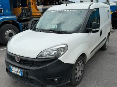 Usata Fiat Doblò 120 CV (88 kW) 2020 Bianco Monovolume