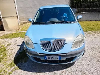 Usata Lancia Ypsilon 60 CV (44 kW) 2006 Utilitaria