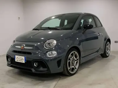 Usata Abarth 595 144 CV (105 kW) 2022 Grigio pista Utilitaria