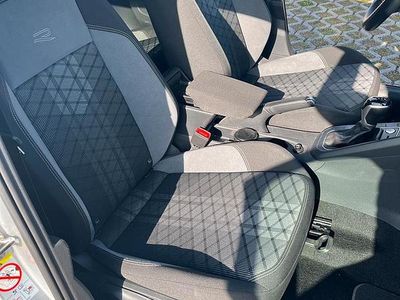 Usata VW Taigo R-line 110 CV (80 kW) 2023 Grigio SUV