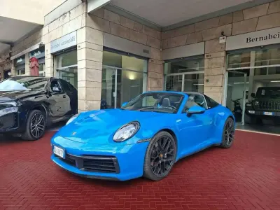 Usata Porsche 911 Carrera 4S Cabriolet 450 CV (330 kW) 2022 Blu/azzurro Cabrio