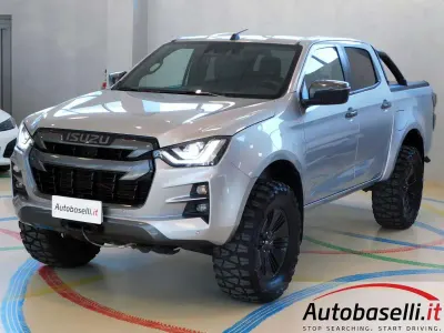 Usata Isuzu D-Max 163 CV (119 kW) 2023 Grigio Pick-up