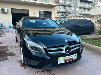 Usata Mercedes A200 136 CV (100 kW) 2015 Nero Utilitaria