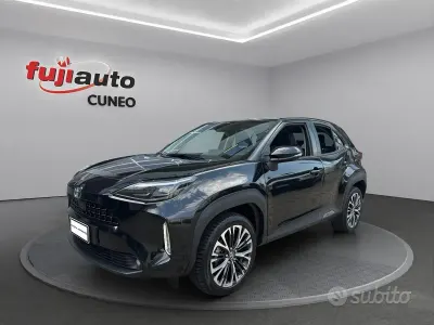 Usata Toyota Yaris Cross Lounge 116 CV (85 kW) 2021 Nero SUV