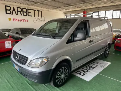 Usata Mercedes Vito 108 CV (79 kW) 2004 Argento