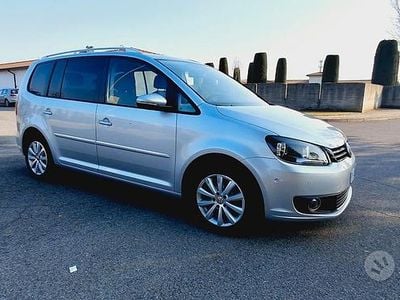 Usata VW Touran 140 CV (102 kW) 2013 Grigio Monovolume