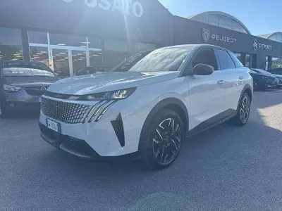 Usata Peugeot 3008 Allure 185 CV (136 kW) 2024 Bianco SUV
