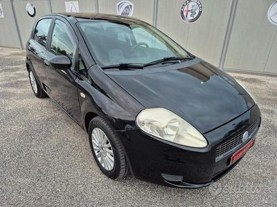 Usata Fiat Grande Punto Dynamic 90 CV (66 kW) 2006 Nero Utilitaria