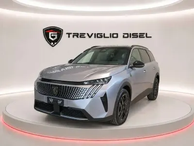 Nuova Peugeot 5008 GTi 145 CV (106 kW) 2025 Grigio artense SUV