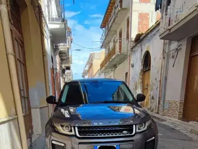 Usata Land Rover Range Rover evoque 150 CV (110 kW) 2016 Grigio SUV