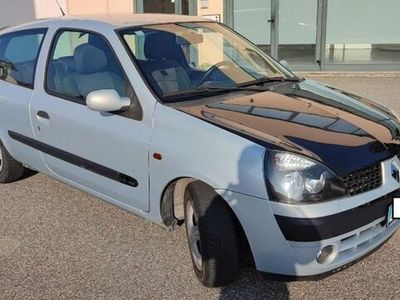 usata Renault Clio II Clio 1.4 16V cat 3 porte Dynamique