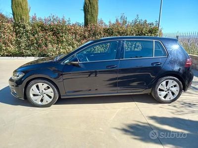 Usado VW Golf VII Executive 116 CV (85 kW) 2019 Negro Berlina