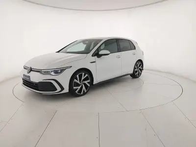 Usado VW Golf VIII R-line 150 CV (110 kW) 2023 Blanco Berlina