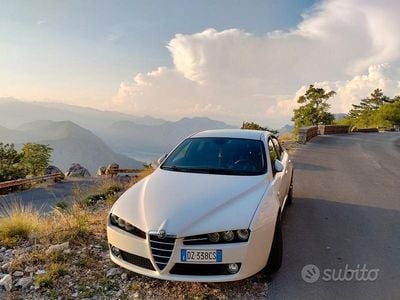 Usata Alfa Romeo 159 Ti 200 CV (147 kW) 2009 Bianco Berlina