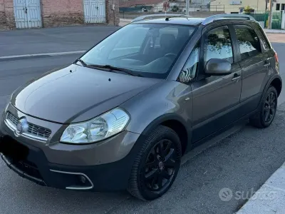 Usata Fiat Sedici Dynamic 135 CV (99 kW) 2011 Grigio SUV