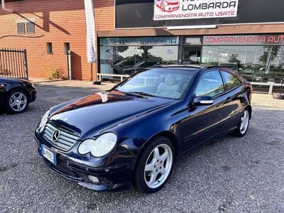 Begagnad Mercedes C230 197 HK (144 kW) 2001 Blå Sportkupé
