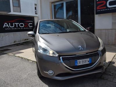 usata Peugeot 208 1.6 e-HDi 92 CV Stop&Start 5 porte Allure