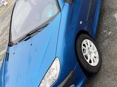 Occasion Peugeot 206 68 ch (50 kW) 2004 Bleue Coupé