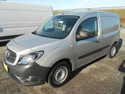 Mercedes Citan 109