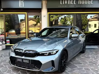 Usata BMW 330 M Sport 245 CV (180 kW) 2025 Grigio Berlina