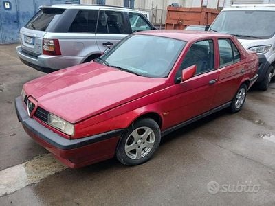 Usata Alfa Romeo 155 126 CV (92 kW) 1993 Rosso Berlina