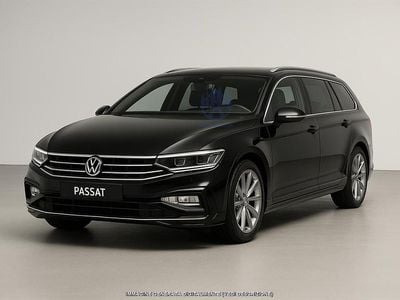 Usata VW Passat R-line 150 CV (110 kW) 2023 Nero Station wagon