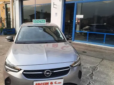 Używany Opel Corsa Edition 75 KM (55 kW) 2021 Szary Hatchback
