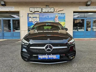Usata Mercedes B180 AMG line 116 CV (85 kW) 2019 Nero Monovolume