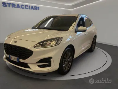 Usata Ford Kuga ST-Line 225 CV (165 kW) 2023 Bianco metallizzato SUV