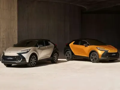 Nuova Toyota C-HR Lounge 223 CV (164 kW) 2026 Argento SUV
