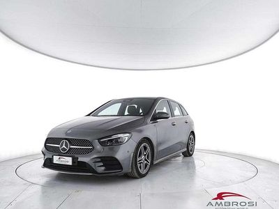 Usata Mercedes B200 AMG line 150 CV (110 kW) 2023 Grigio Monovolume