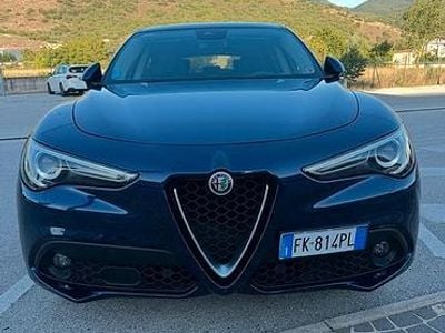 Usata Alfa Romeo Stelvio 210 CV (154 kW) 2017 Blu SUV