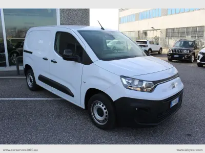 Usado Fiat Doblò 102 HP (75 kW) 2023 Branco Monovolume