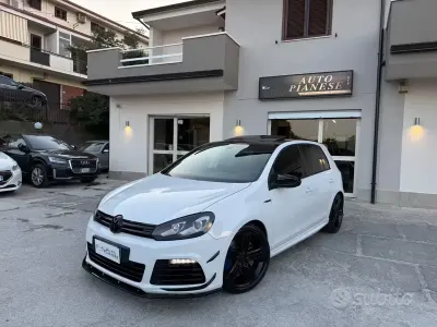 Usata VW Golf VI R 271 CV (199 kW) 2010 Bianco Utilitaria