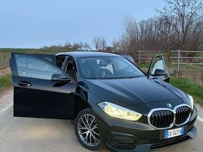 Usata BMW 118 Luxury Line 136 CV (100 kW) 2021 Nero Utilitaria