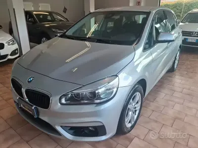 Gebraucht BMW 218 Active Tourer Advantage 136 PS (100 kW) 2015 Grau Van / Kleinbus