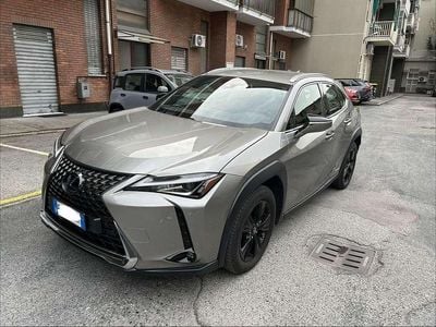 Lexus UX 250h