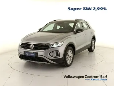 Usata VW T-Roc Life 150 CV (110 kW) 2025 Argento SUV