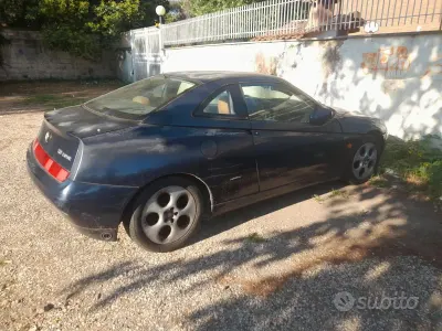 Usata Alfa Romeo GTV 130 CV (95 kW) 2000 Bluazzurro Coupé