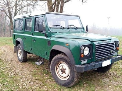 Usata Land Rover Defender 122 CV (89 kW) 2025 Verde SUV