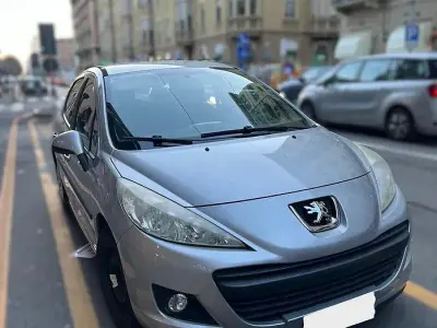 Usata Peugeot 207 73 CV (53 kW) 2009 Grigio Berlina