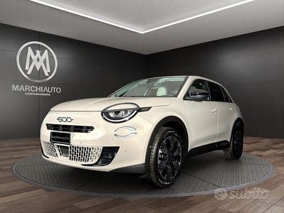 Usata Fiat 600 La Prima 110 CV (80 kW) 2025 Beige SUV