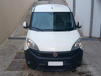 Usata Fiat Doblò 95 CV (69 kW) 2018 Bianco Monovolume